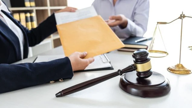 ¿Se puede dejar una herencia a un solo hijo?